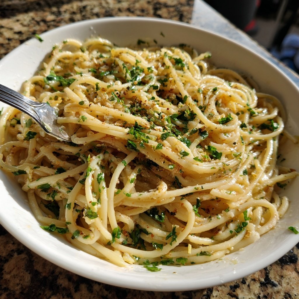 Quick & Easy 15-Minute Garlic Pasta